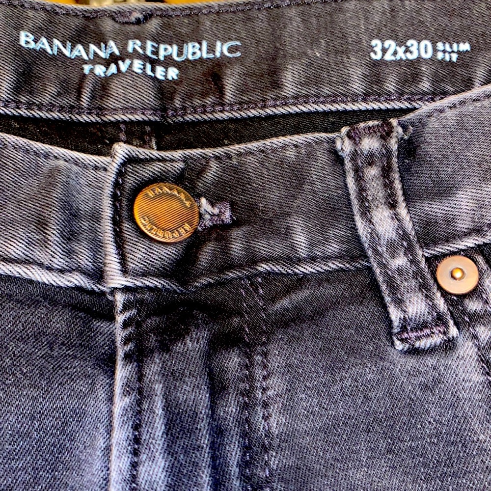 Banana Republic Traveler 32x30 men’s jeans slim fit which skinny, but relaxable